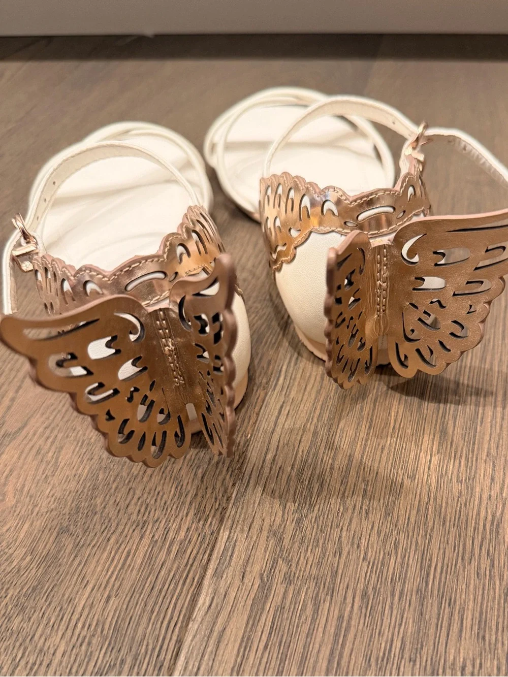 Sophia Webster White Girls' Wingback Crisscross Sandals
